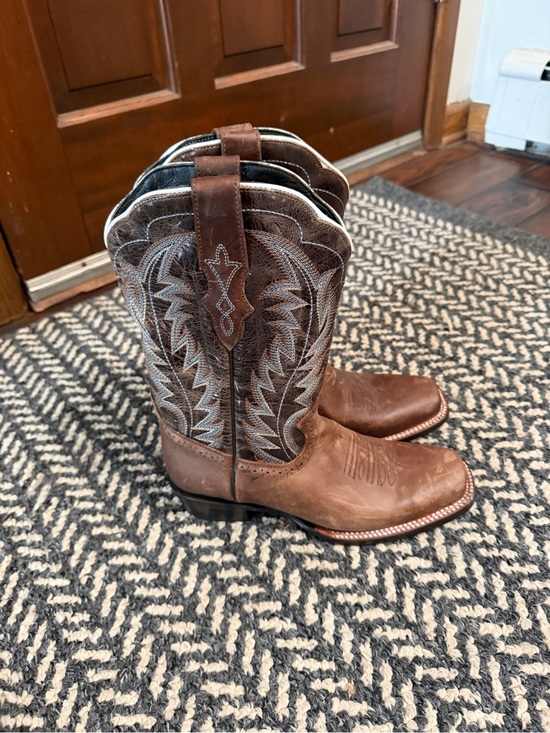 J.B. Dillon Shoes - J.B. Dillon Reserve Western Boots
Women’s 7.5 C (wide)